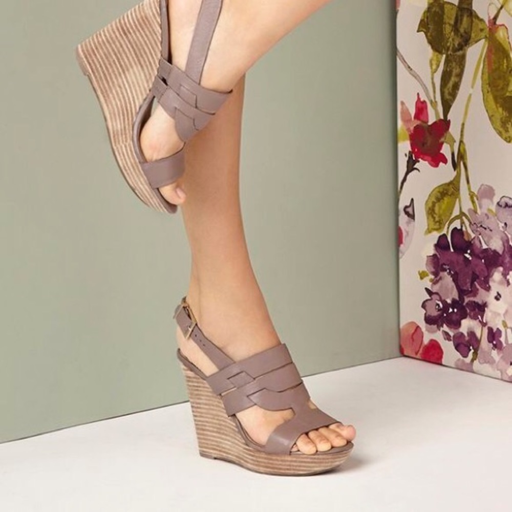 Sole Society taupe wedges